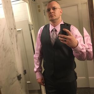 Meet your Posher, Chris